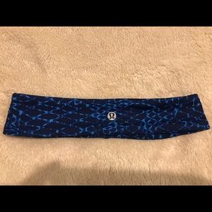 Lululemon Flyaway Tamer Headband